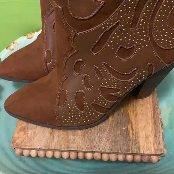 Carlos booties size 7.5 - Picture 2 of 11